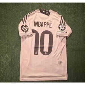 Real Madrid 25/26 Home Kit – Mbappé #10 (Player Version)